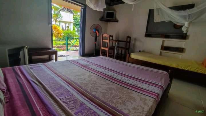 Cathy Patrick Hotel Foulpointe Bagian luar foto