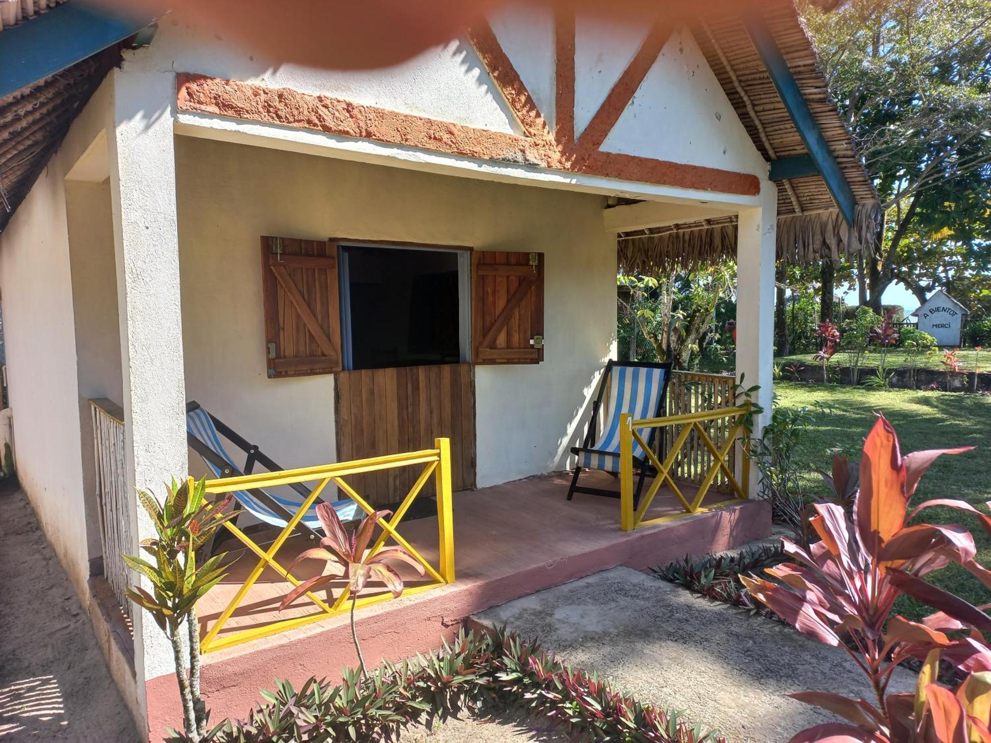 Cathy Patrick Hotel Foulpointe Bagian luar foto