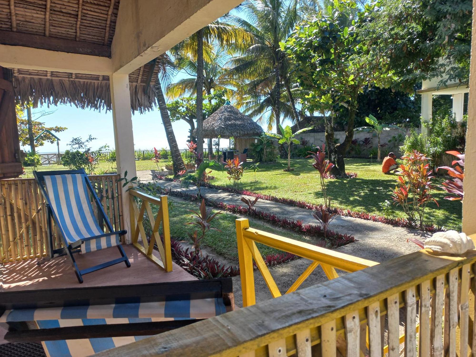 Cathy Patrick Hotel Foulpointe Bagian luar foto